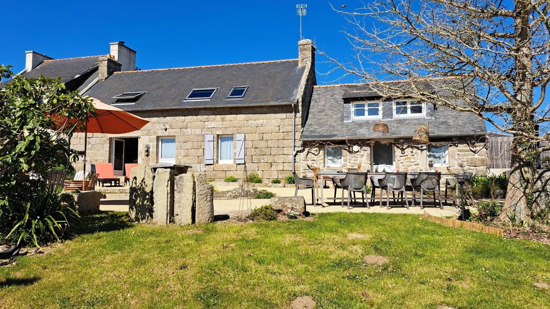 Farmhouse Near Tregunc Beach Holiday home