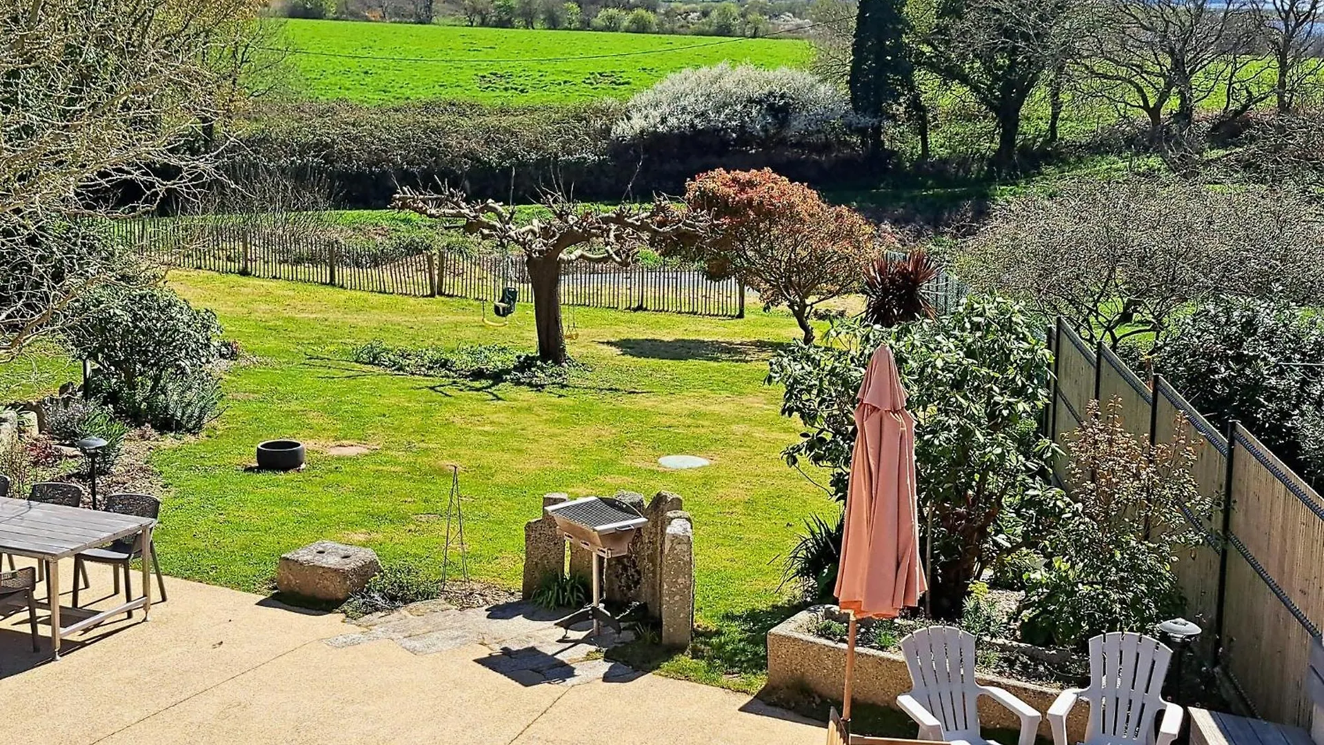 Farmhouse Near Tregunc Beach Holiday home