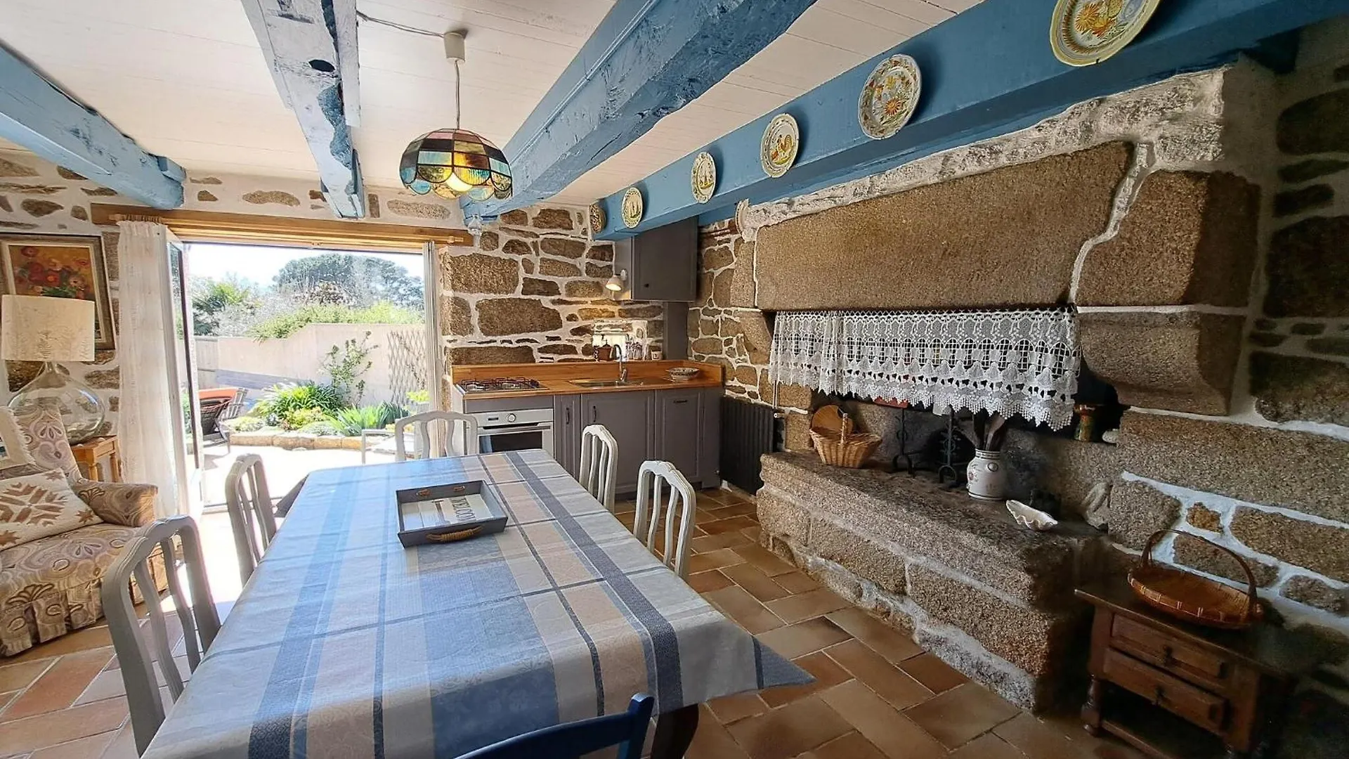 Farmhouse Near Tregunc Beach France